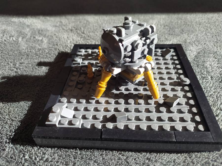 Microscale Apollo 11 holdkomp