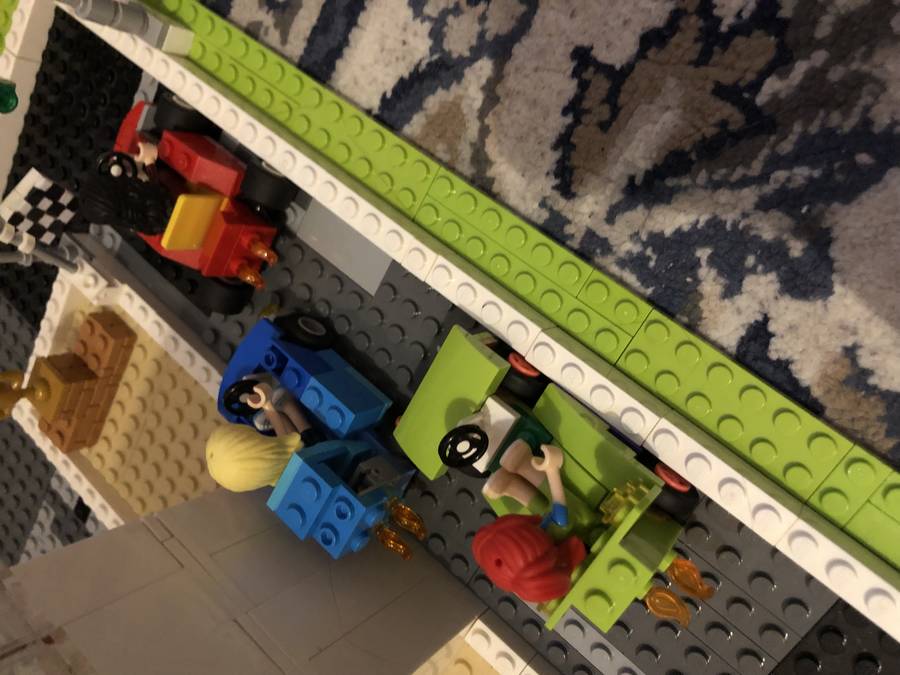 LEGO Friends gokart pálya 