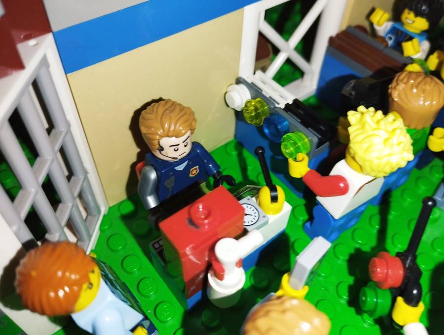 LEGO JURASSIC WORLD T-REX ketrec