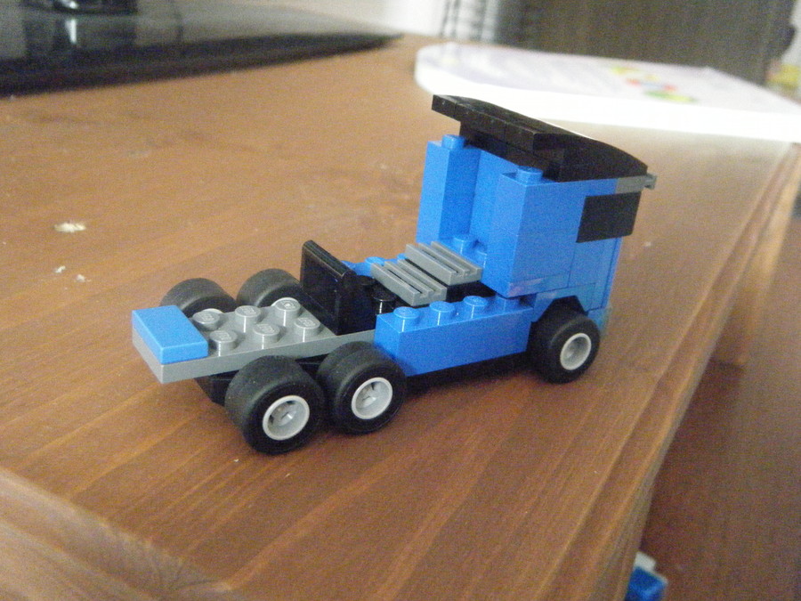 Lego kamion