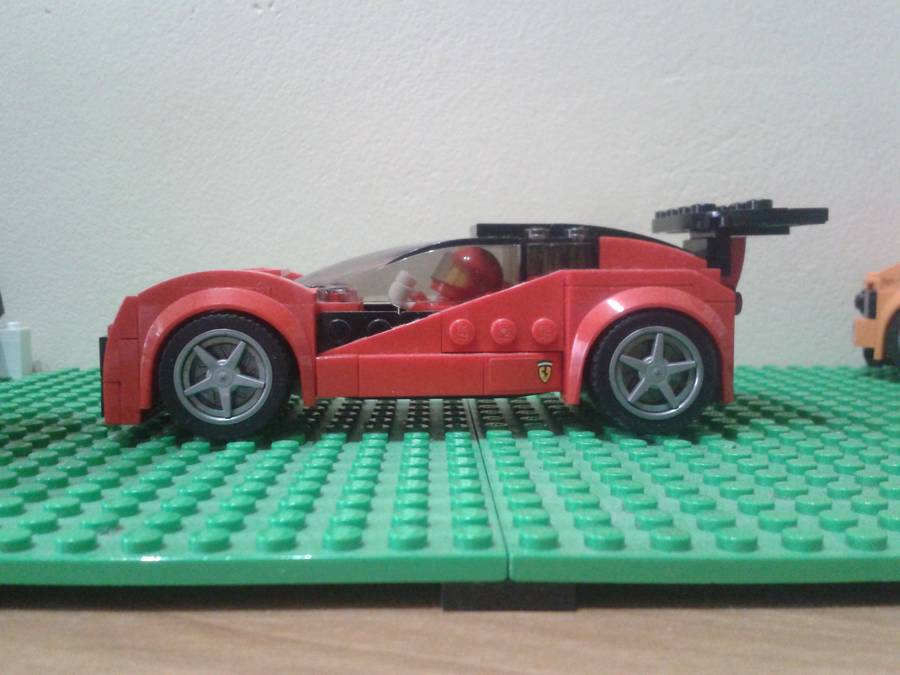 Ferrari 2080