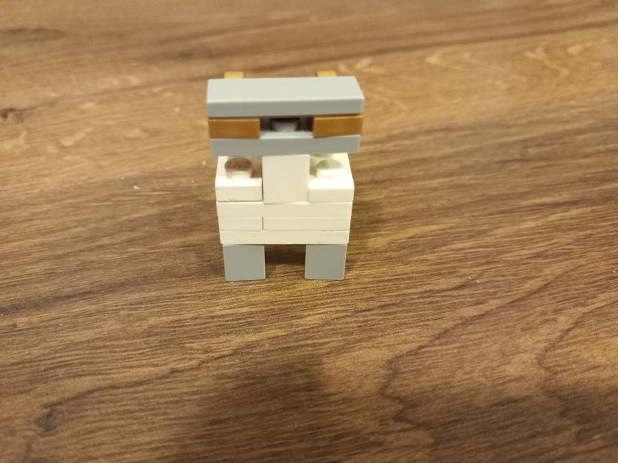 Rendőrrobot és járgánya