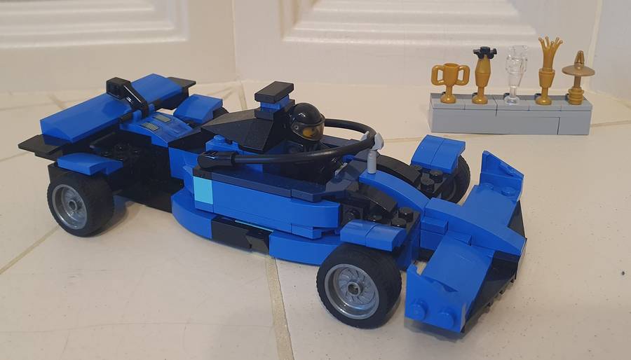 Andris (12) Forma 1 autója