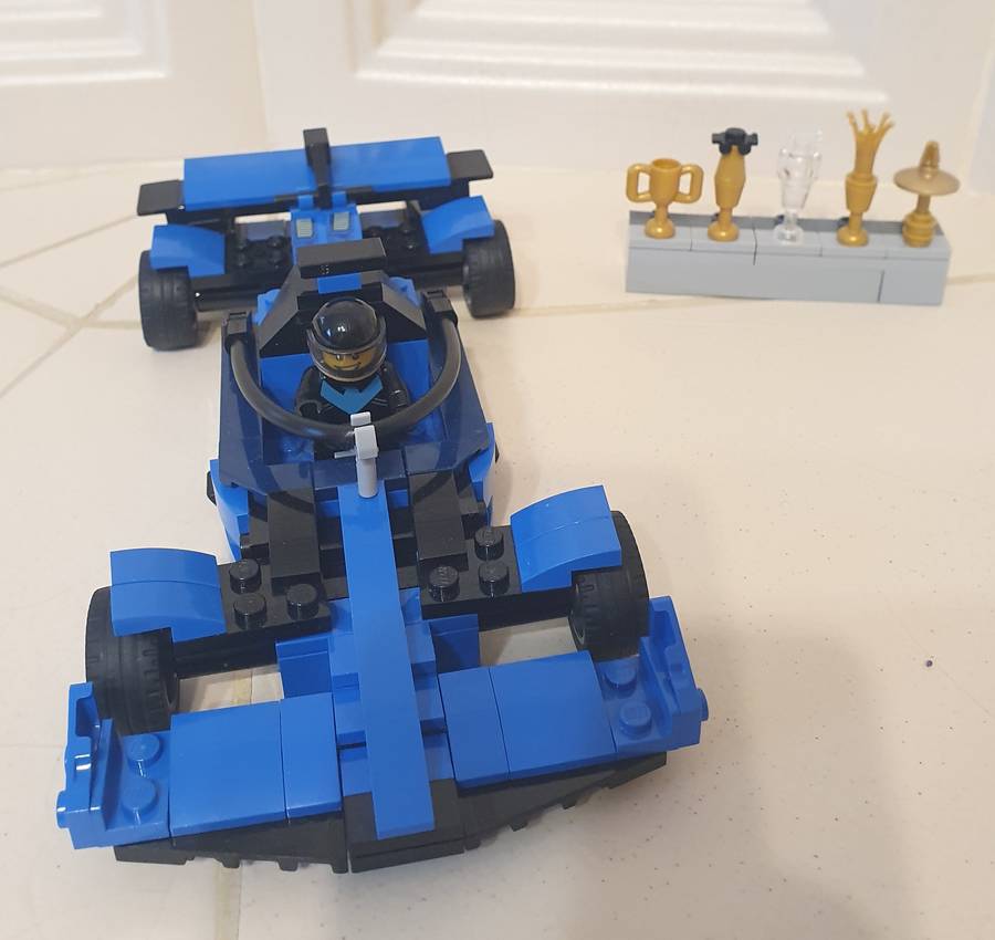 Andris (12) Forma 1 autója