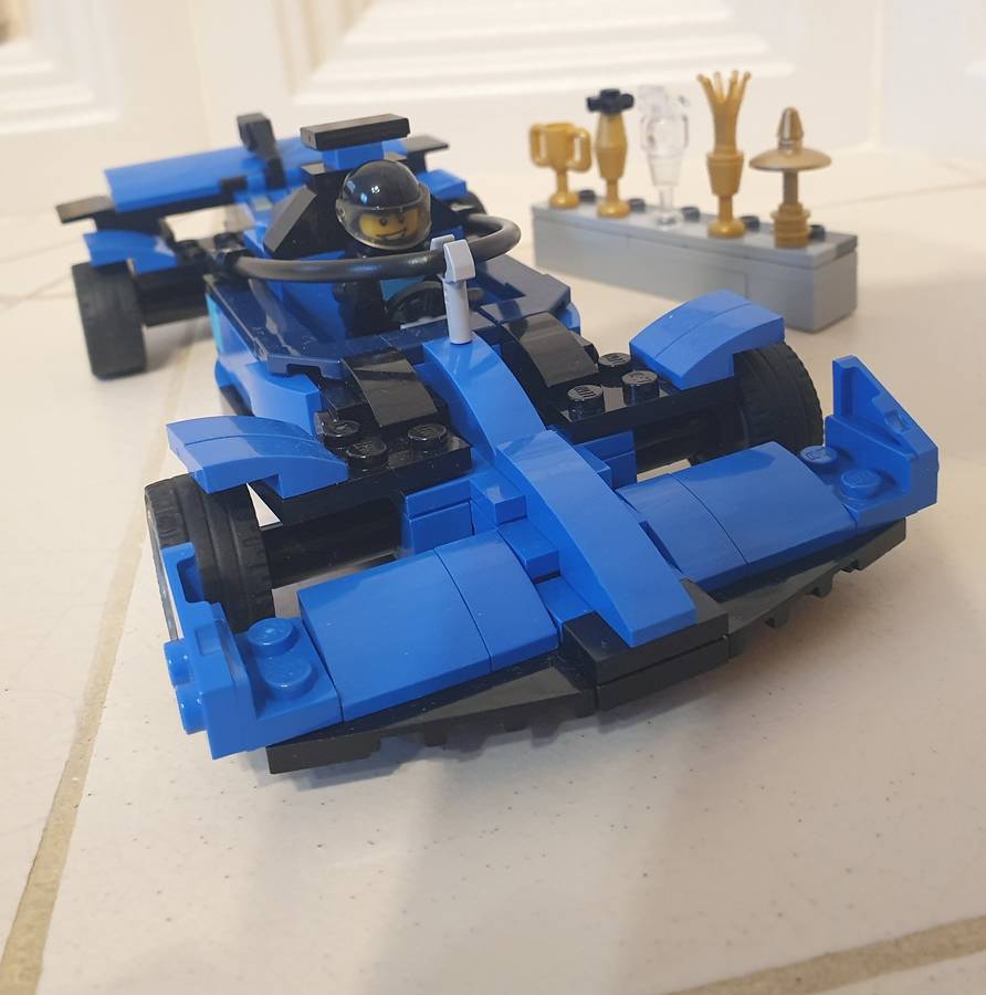 Andris (12) Forma 1 autója