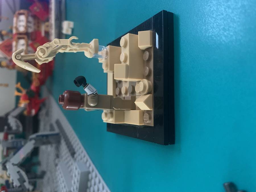Windu mester az erőt használva megöl egy droidot