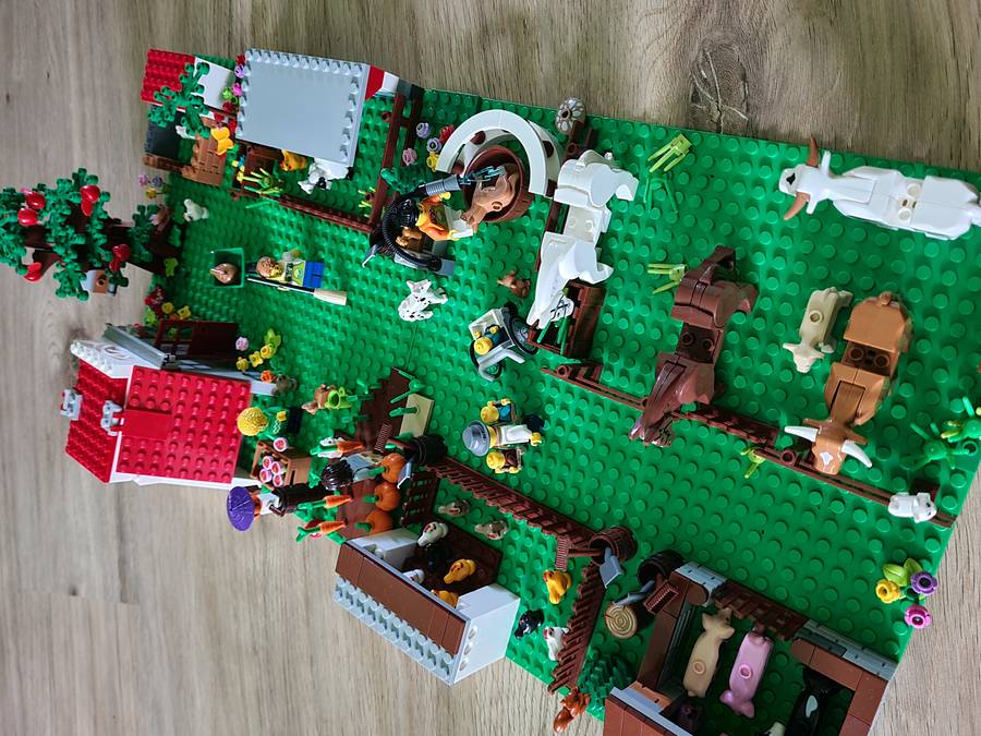 Lego farm