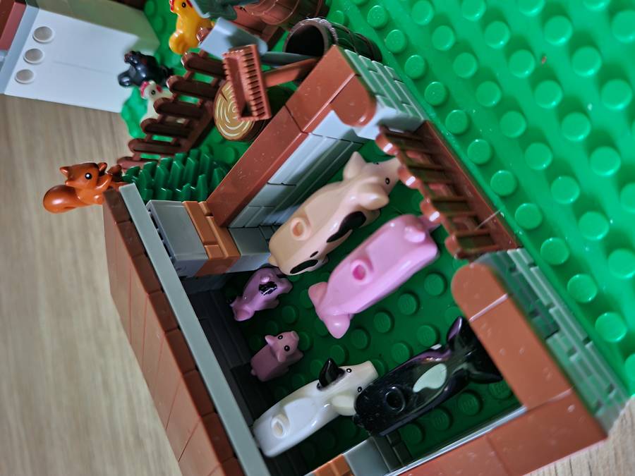 Lego farm