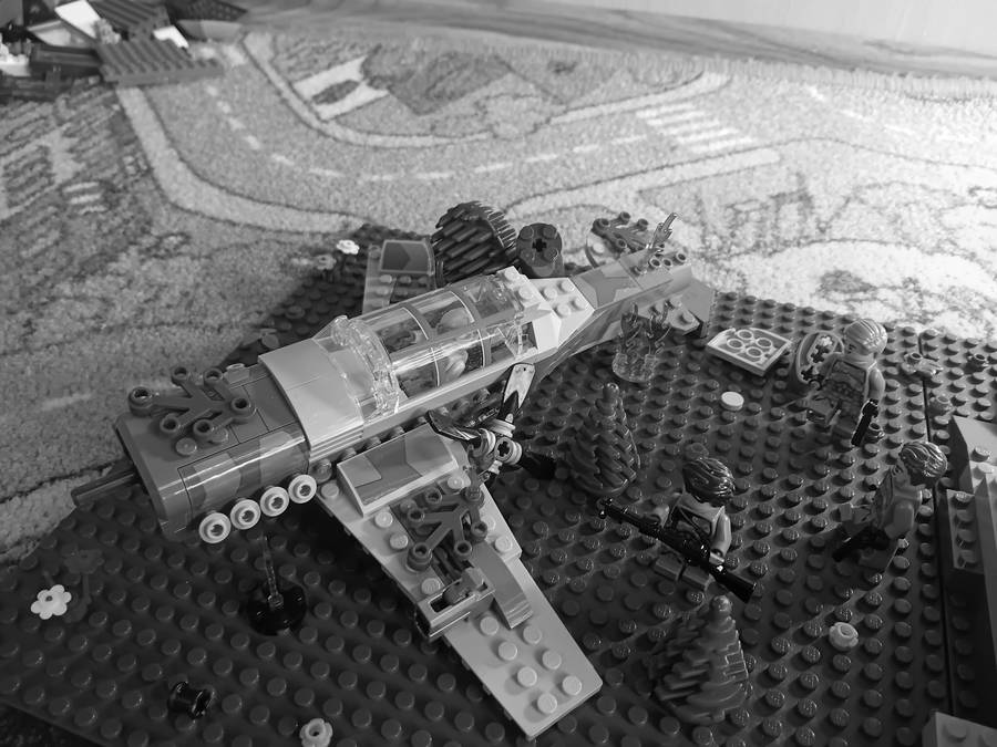 1945