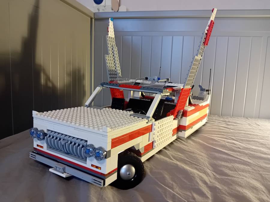 cadillac tanúlmány autó