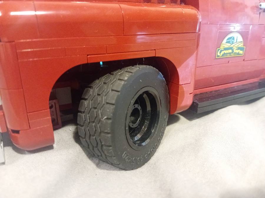  Chevrolette 3100 és egy triál autó