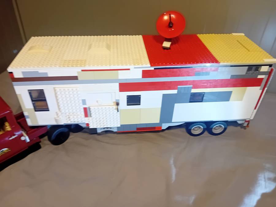  Chevrolette 3100 és egy triál autó