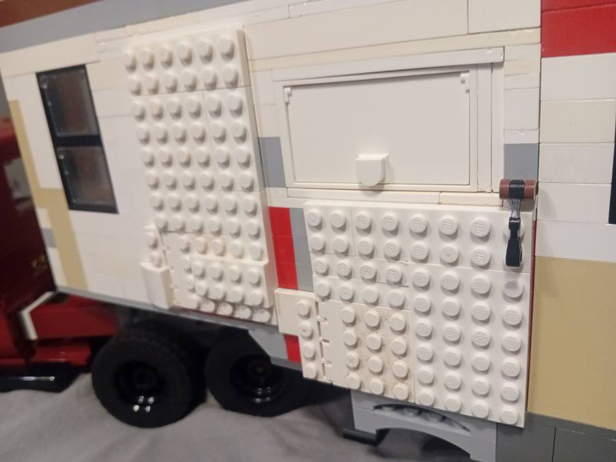  Chevrolette 3100 és egy triál autó