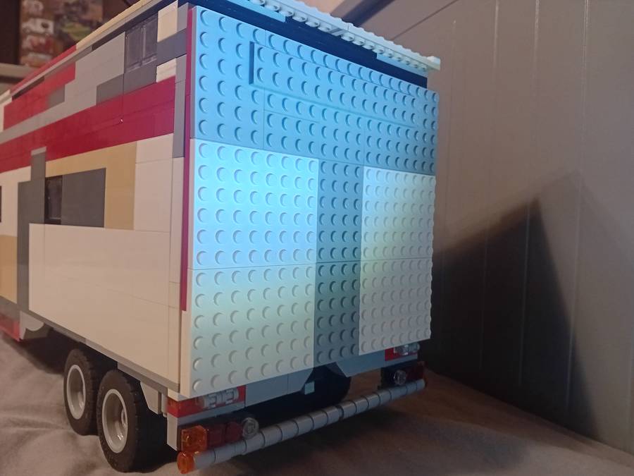  Chevrolette 3100 és egy triál autó