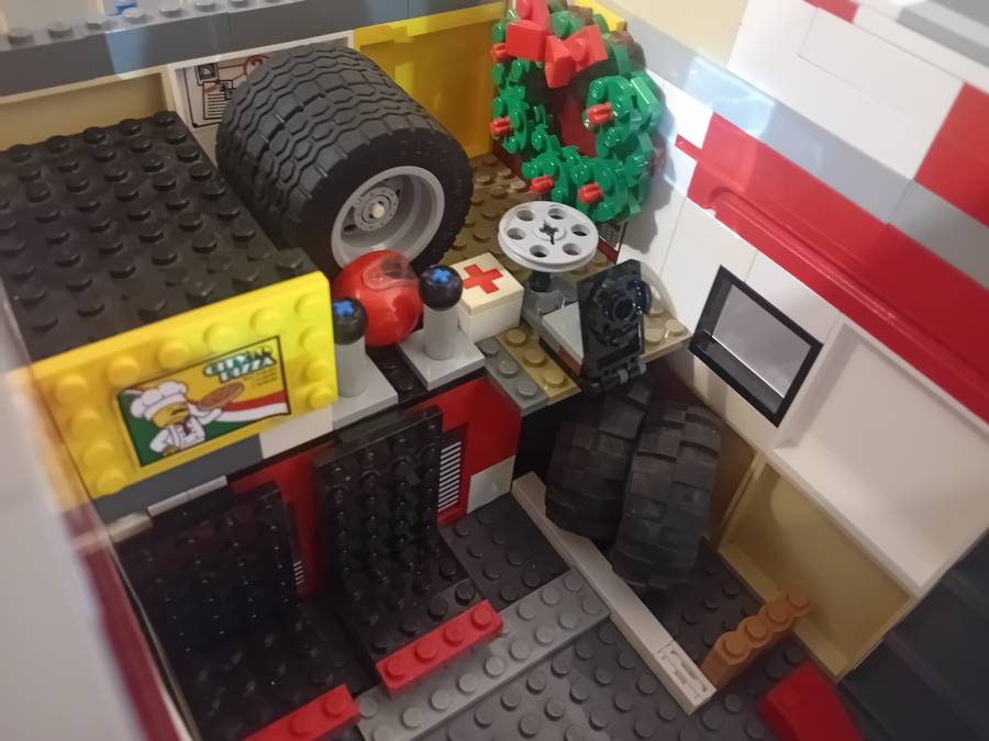  Chevrolette 3100 és egy triál autó