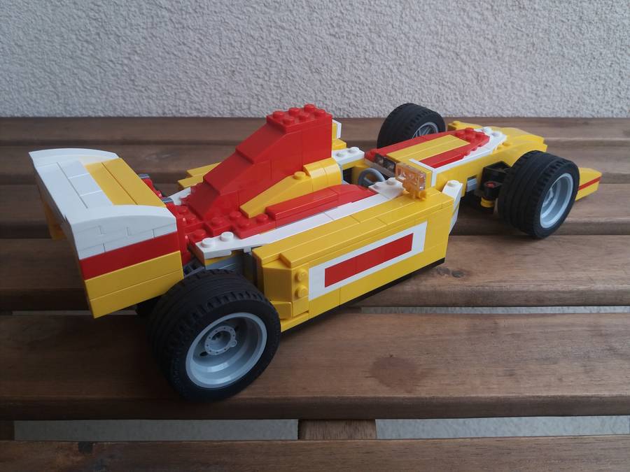 F1 versenyautó