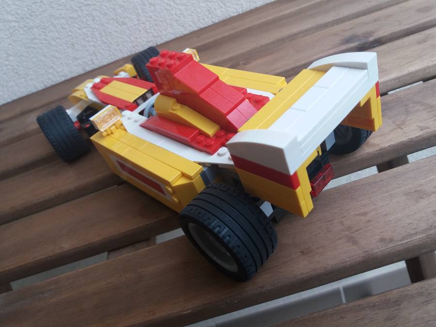 F1 versenyautó