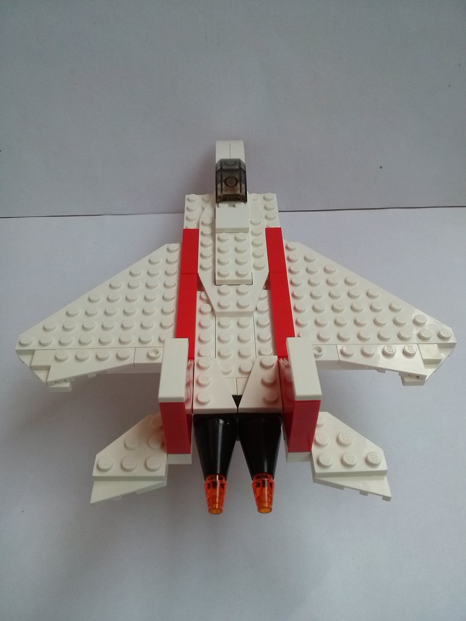 LEGO F15