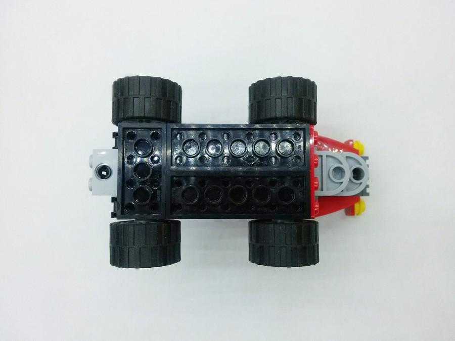 LEGO 31030 Kerti traktor