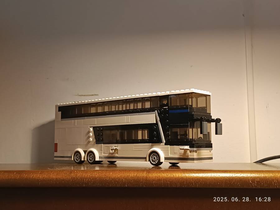 Van Hool TDX 27 Astromega turistabusz