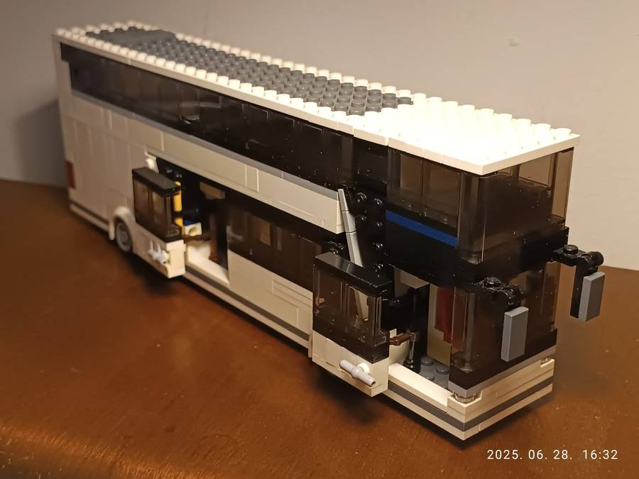 Van Hool TDX 27 Astromega turistabusz