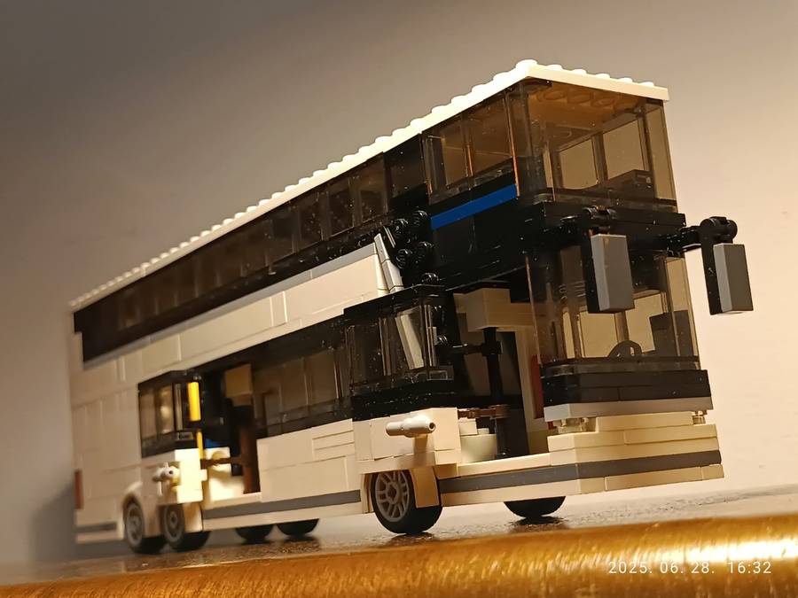 Van Hool TDX 27 Astromega turistabusz