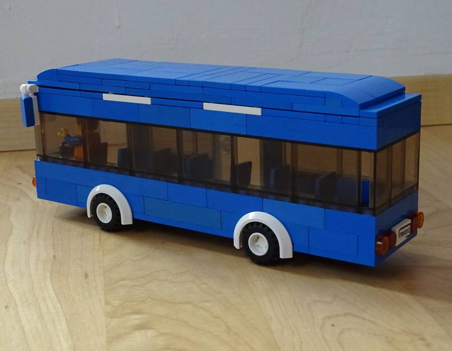 új busz