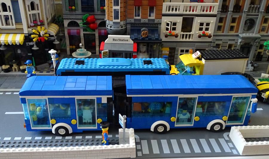 Visszatért a csúcsforgalom