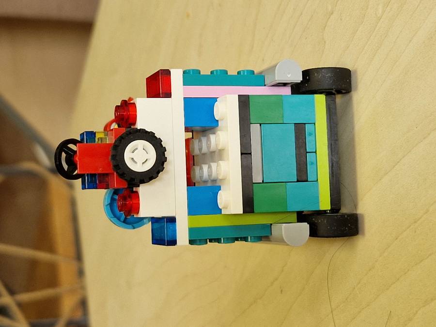 Miniatűr guruló lego széf