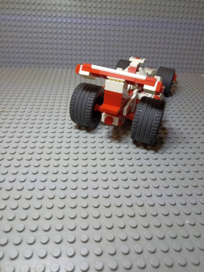 F1 versenyautó