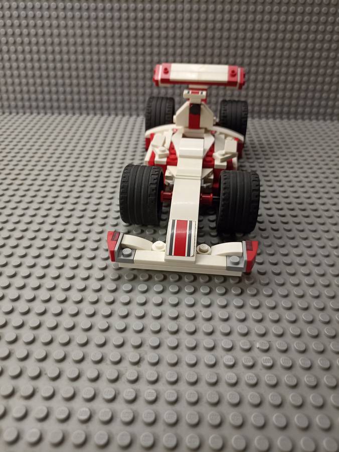 F1 versenyautó