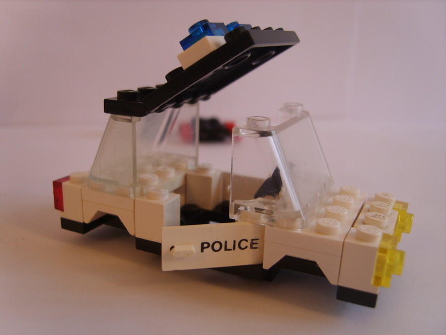 Rendőrautó 1983-ból