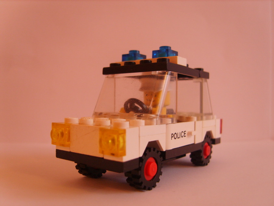 Rendőrautó 1983-ból