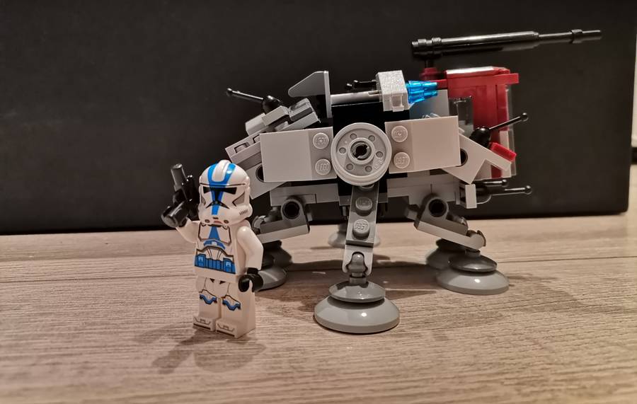 AT-TE microfighter