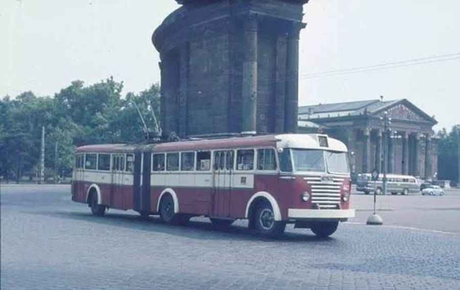 Ikarus 60tcs troli budapesten