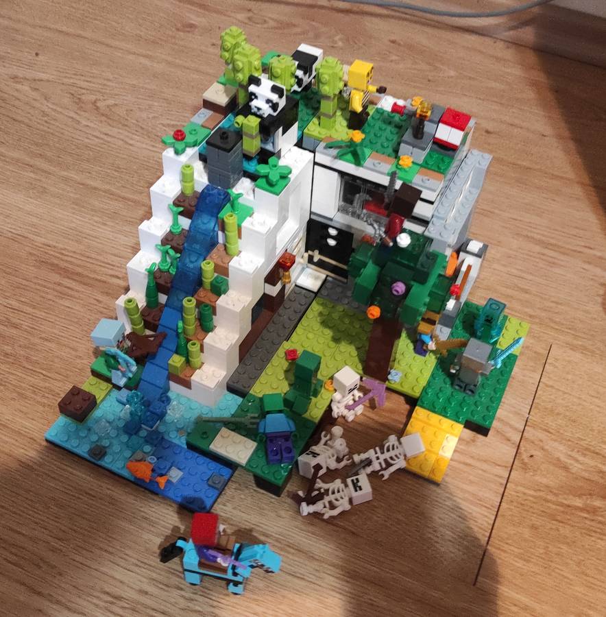 Minecraft házunk