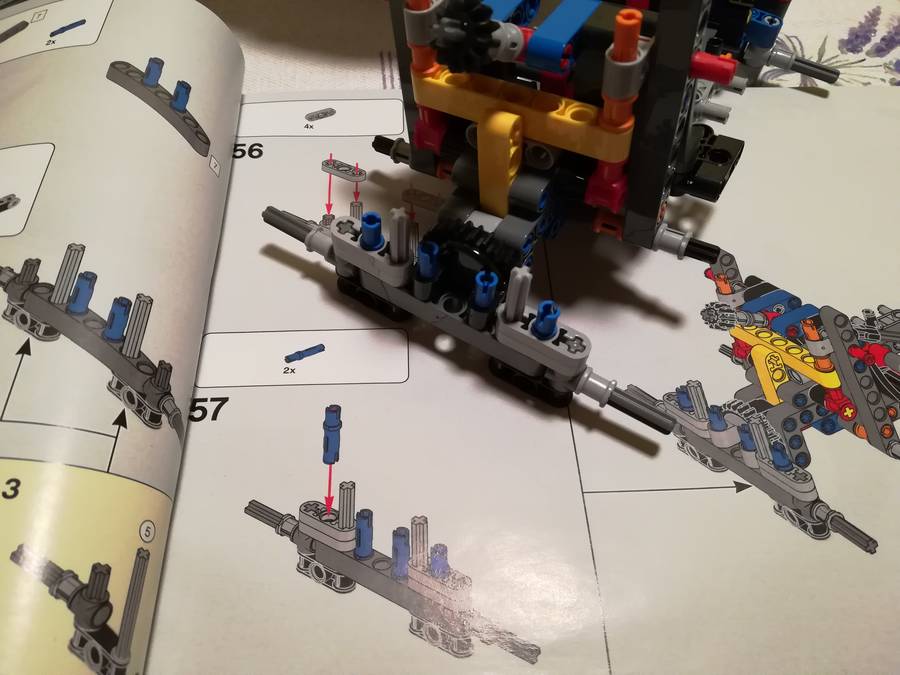 LEGO® 42122