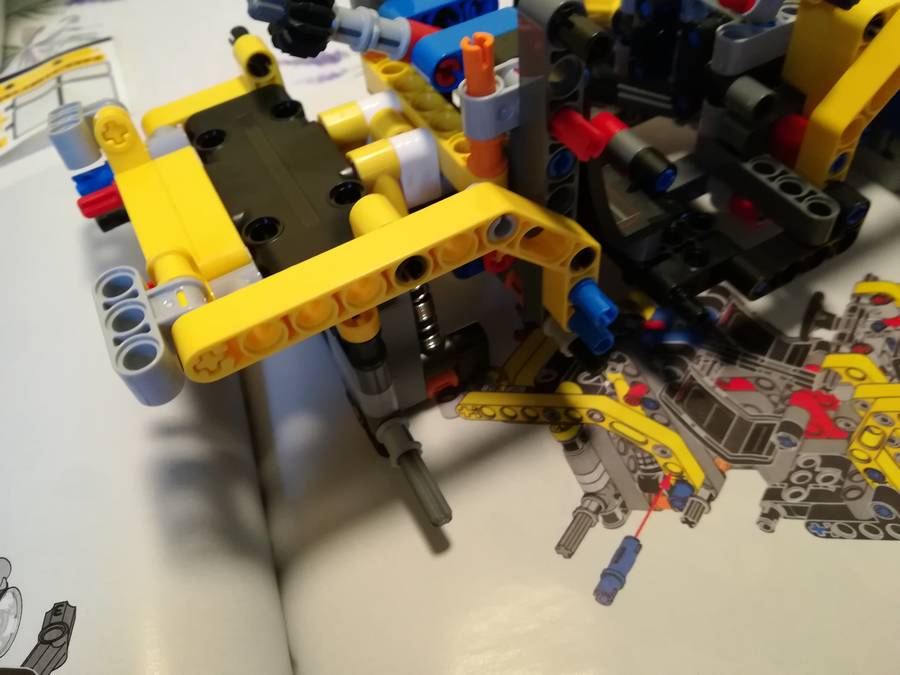 LEGO® 42122