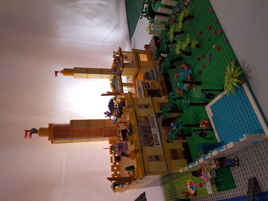 Óriási Datolyapart kikötővel, palotával, Metamor tornyával és a ripacsok tanyájával!