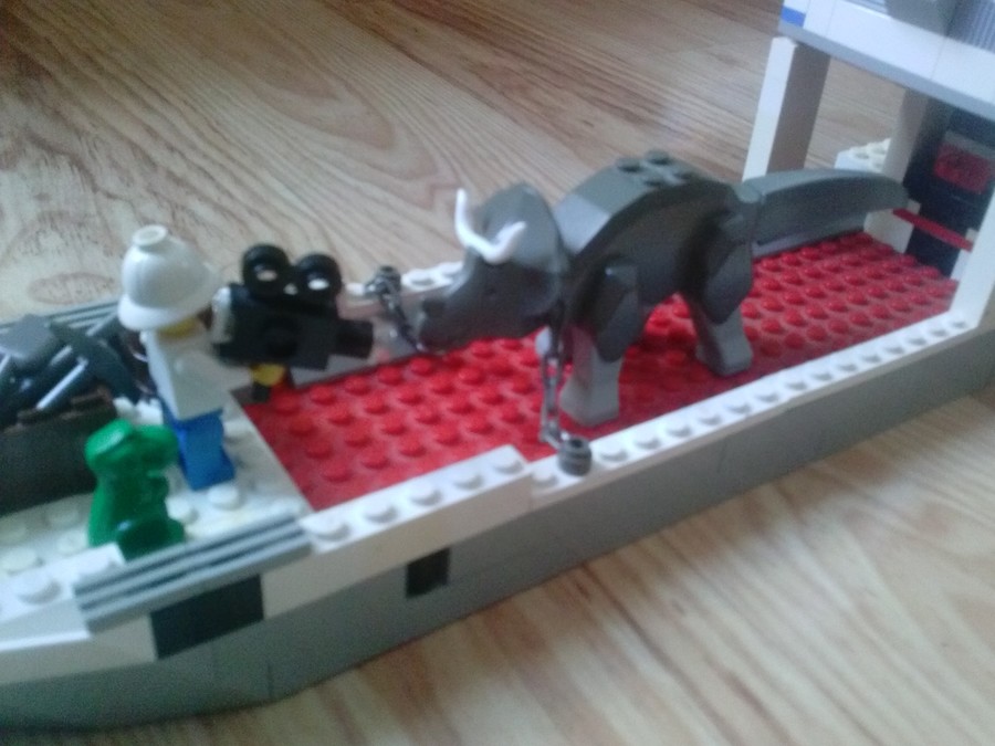 5975 Lego Adventure: T-Rex Transport