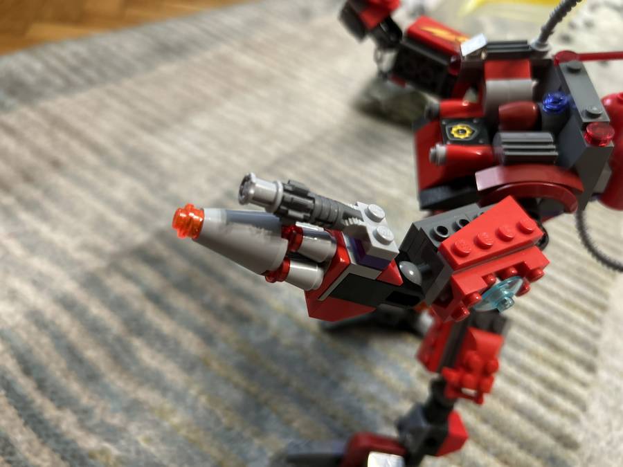 Piros robot