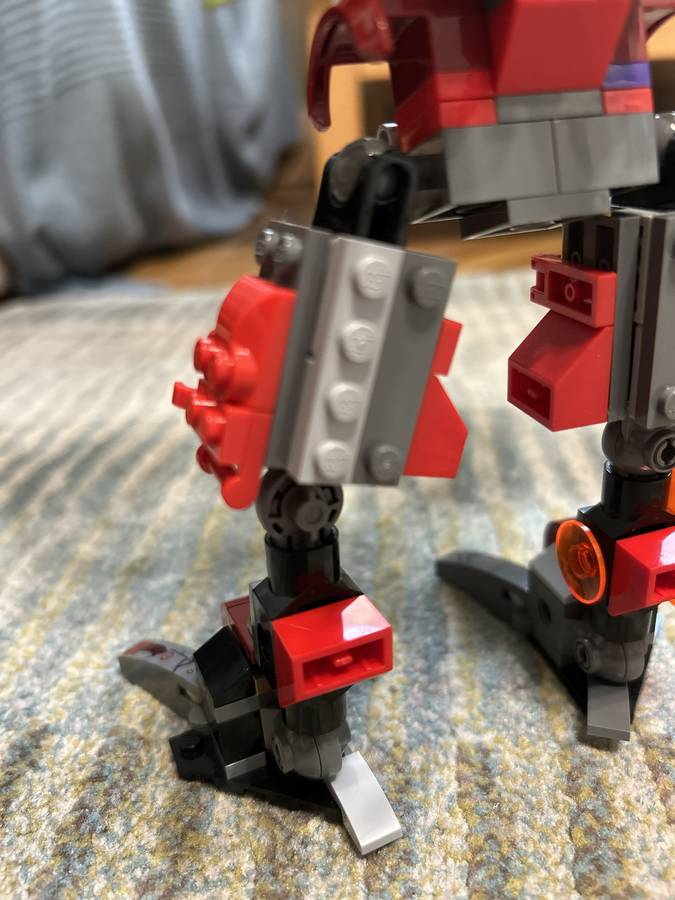 Piros robot