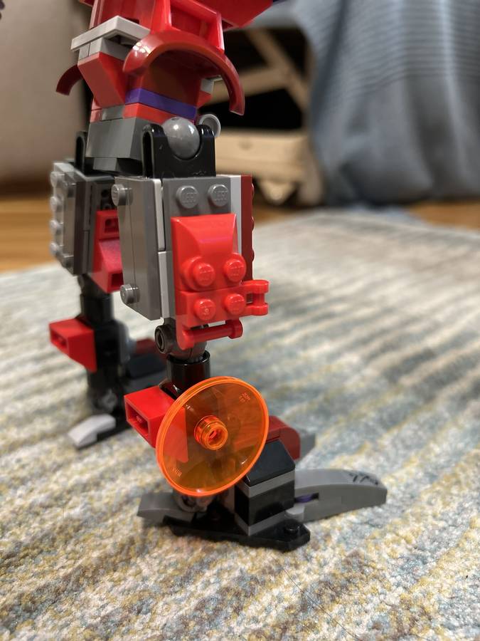 Piros robot