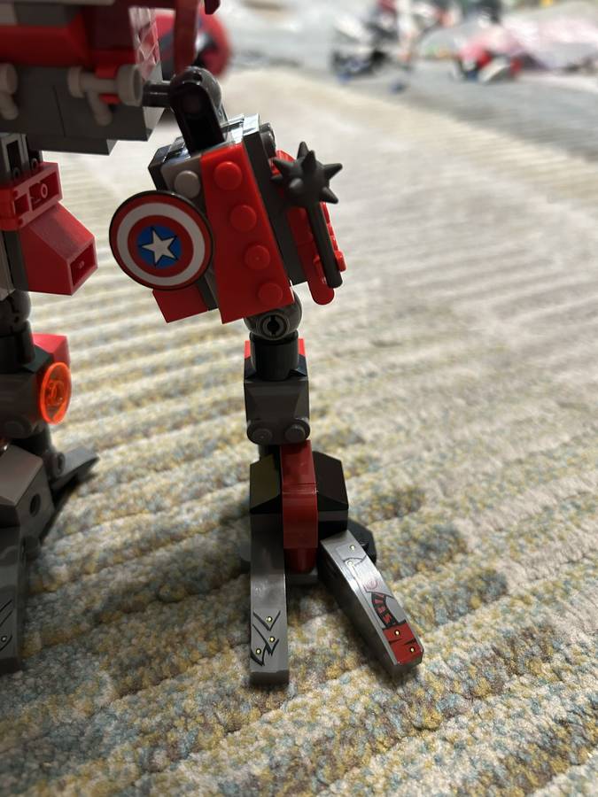 Piros robot