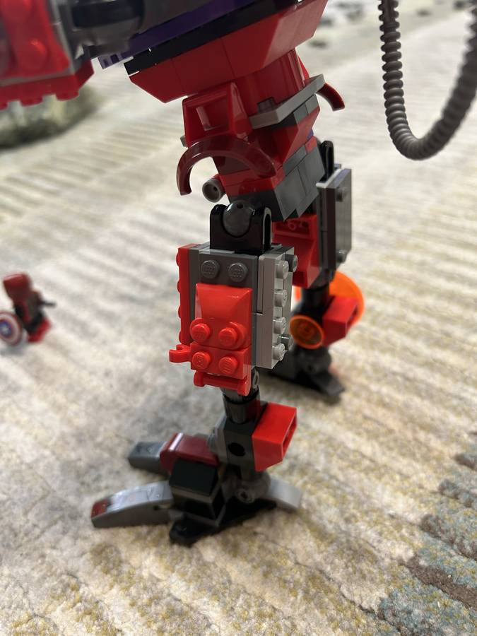 Piros robot