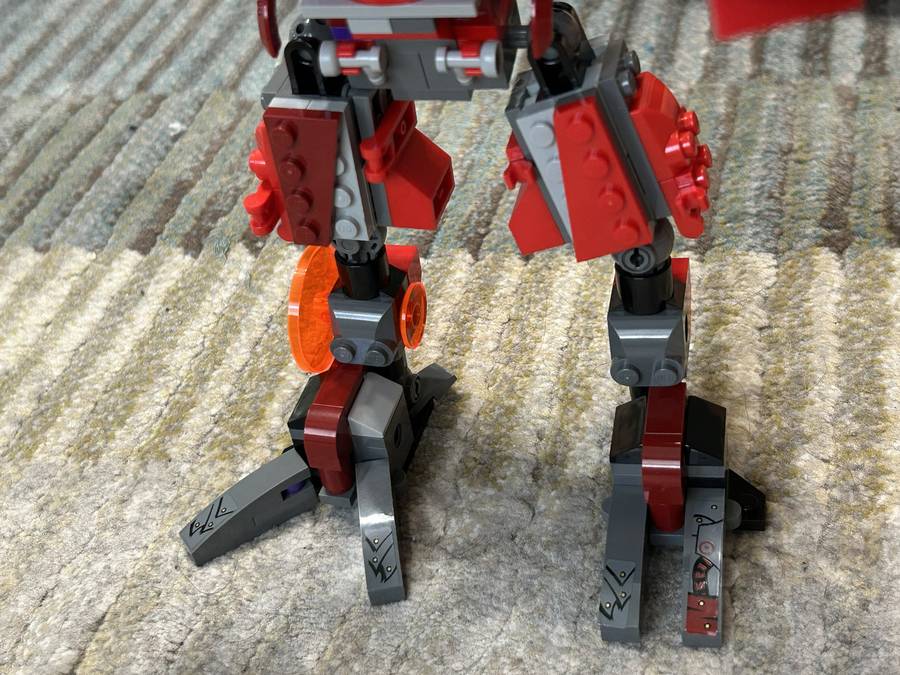Piros robot