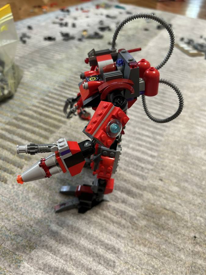 Piros robot