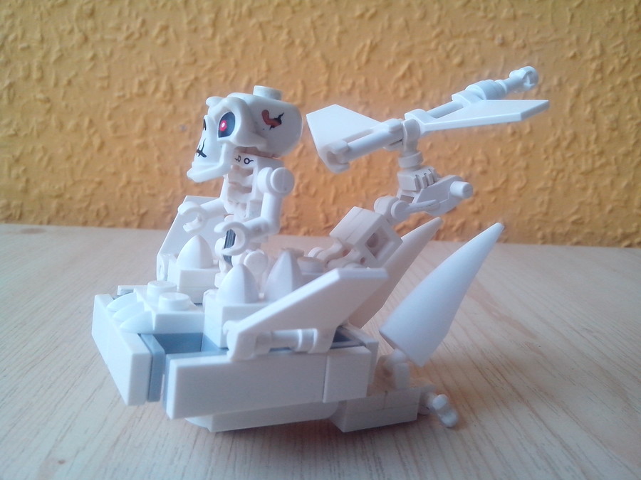 Skeleton repülője KBM