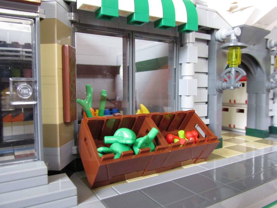 LEGO 10185 Green Grocer