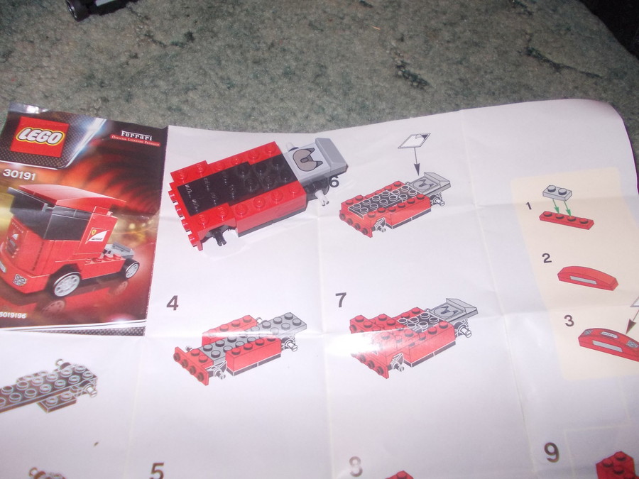 Scuderia Ferrari Truck Fél automata motor 